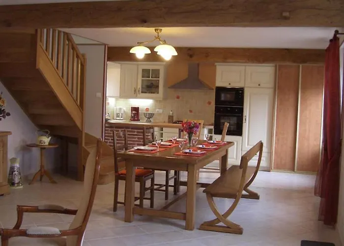 Holiday home Gite Gites De France - La P'Tite Mouette Saint-Martin-aux-Buneaux